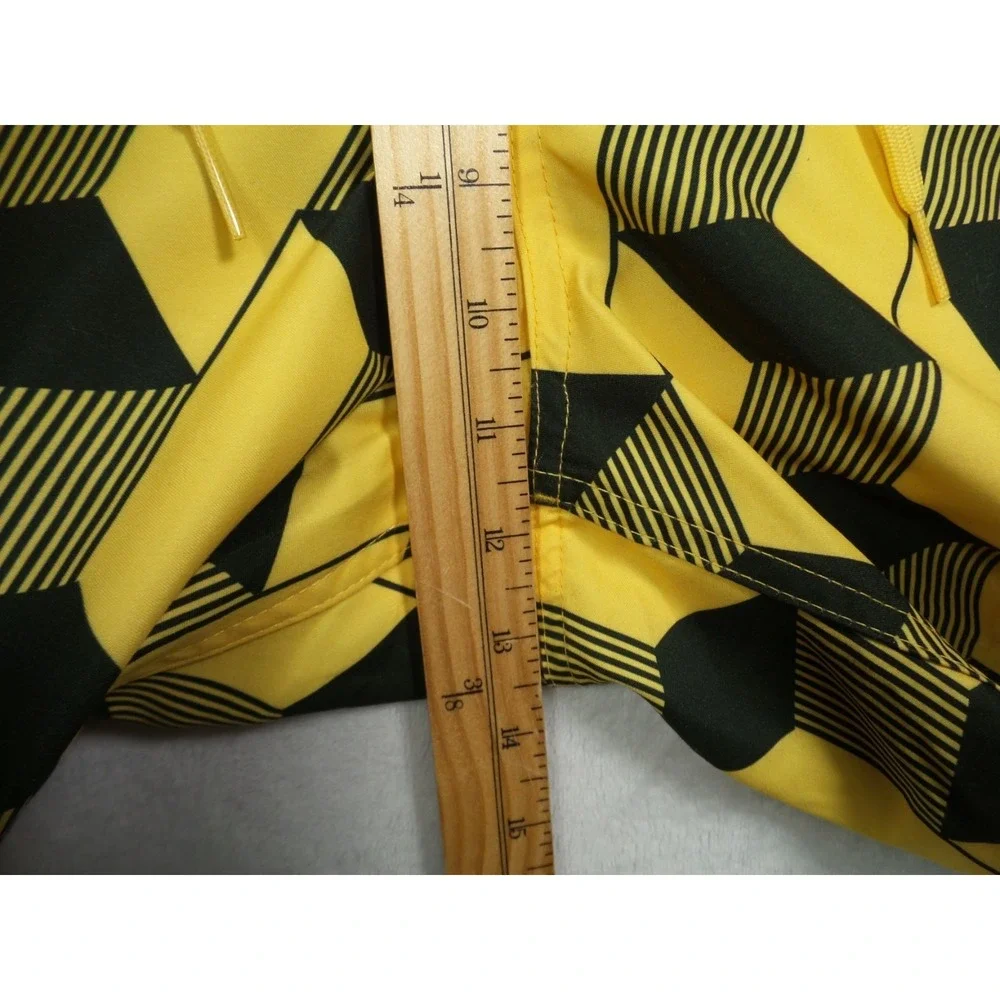 Vans Shorts Mens Size Medium Yellow Relaxed‎ Fit Primary Elastic Boardshorts NWT